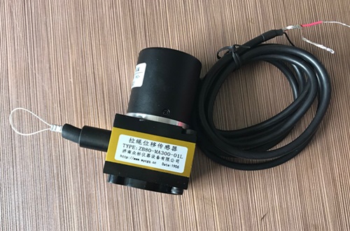 影響直線電子尺位移傳感器精度的主要原因有哪些?
