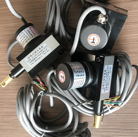 JL100-P1000模擬信號(hào)拉繩位移傳感器的多種因素的影響?